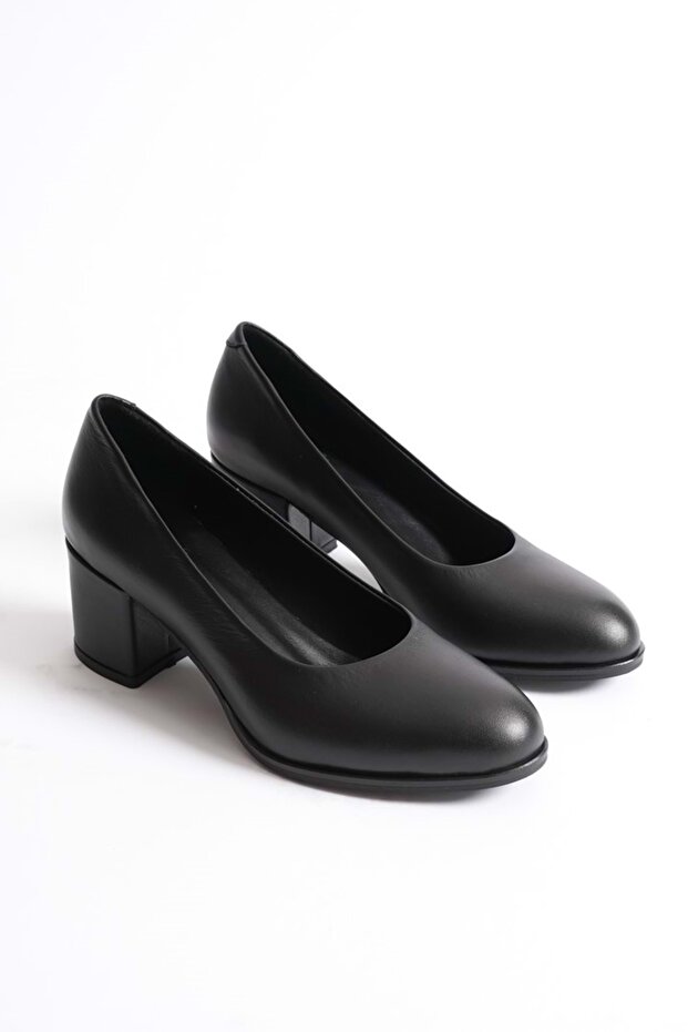 Women's Genuine Leather Thick Heeled Classic Shoes - Black