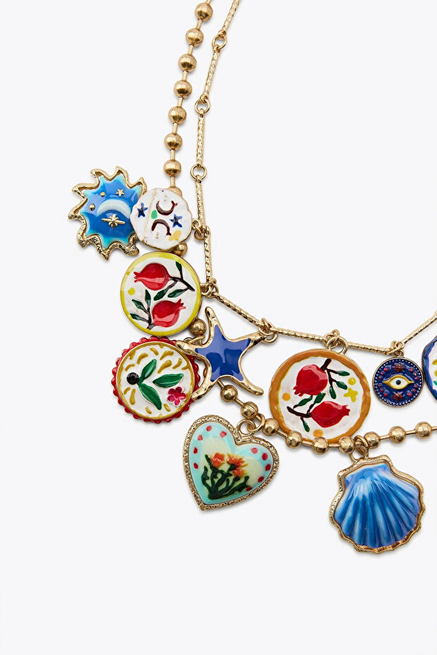 Çoklu Charmlı Kolye - 2