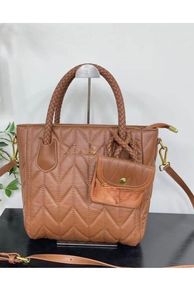 A distinctive bag of excellent quality, suitable for university and work