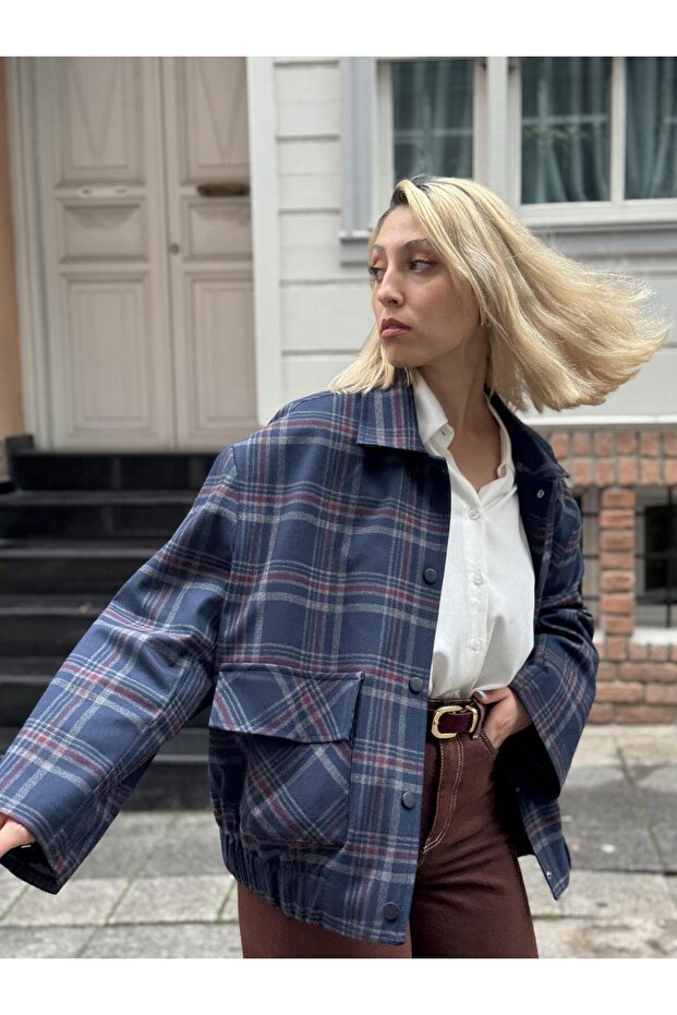 تصميم سترة بروكلين بومبر منقوشة متعددة الألوان - 7