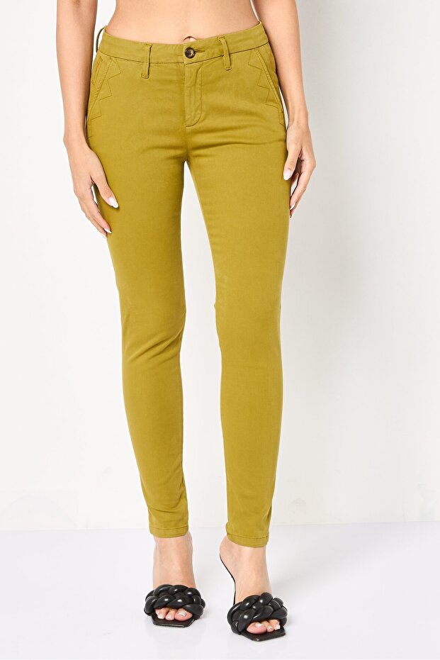 Women Cropped Fit Solid Chino Pants, Olive