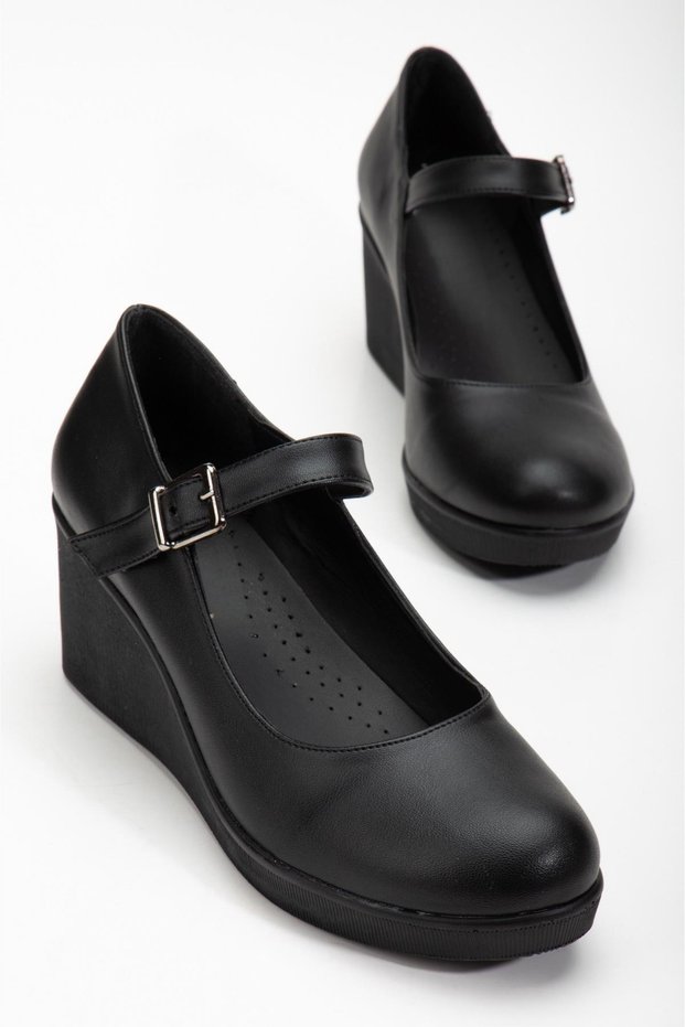 Beret Leatherette Black Black Women's Wedge Sole Shoes