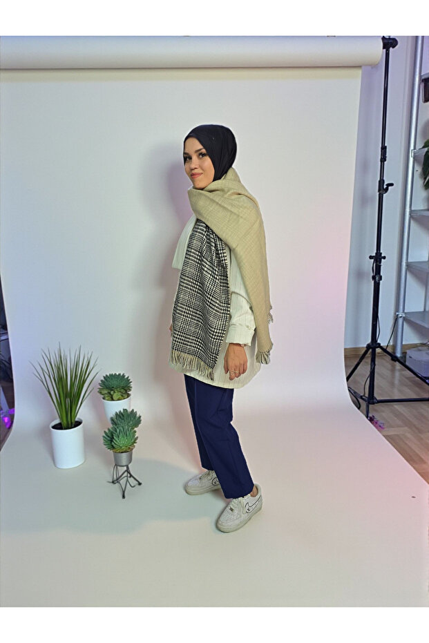 Women's Double-Sided Plaid Winter Shoulder Shawl Scarf