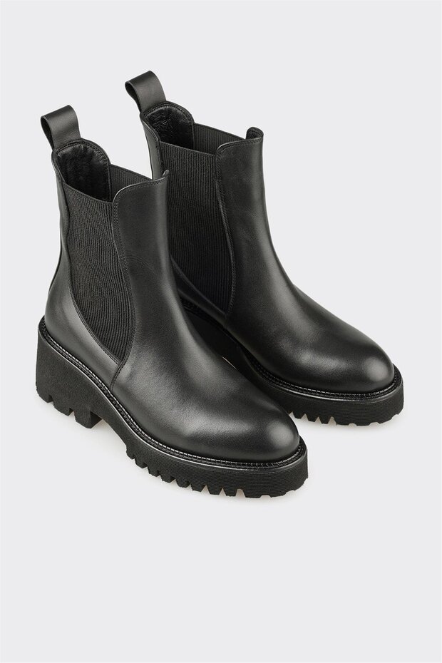 Siyah Deri Kadın Günlük Bot - 2