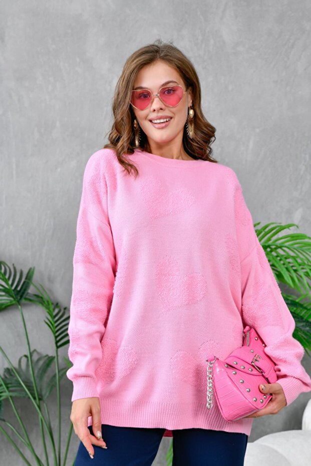 Oversized Heart Detail Crew Neck Knit Sweater AW25KZ0065