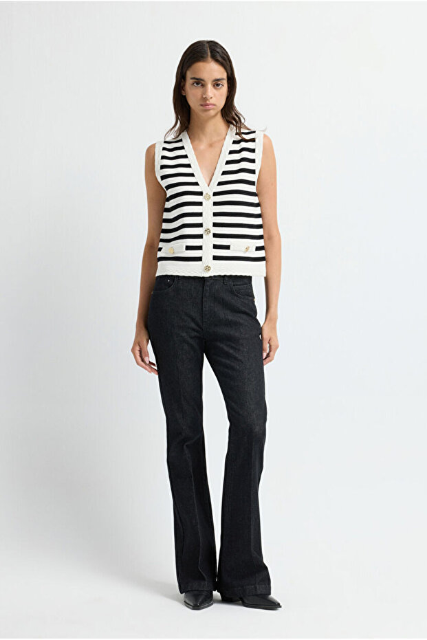 Düğmeli Triko Yelek - 4