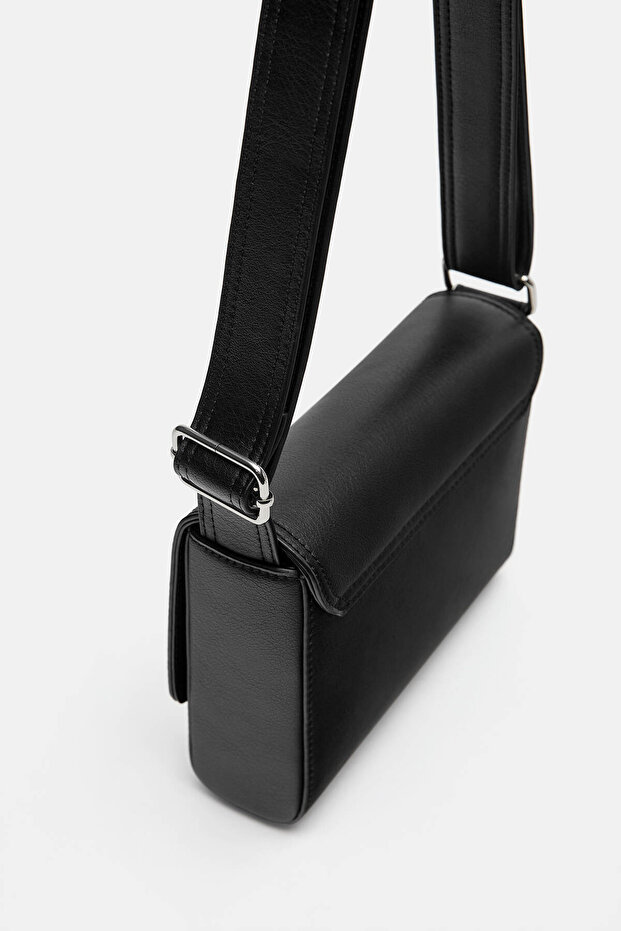 Kapaklı çapraz askılı çanta - 4