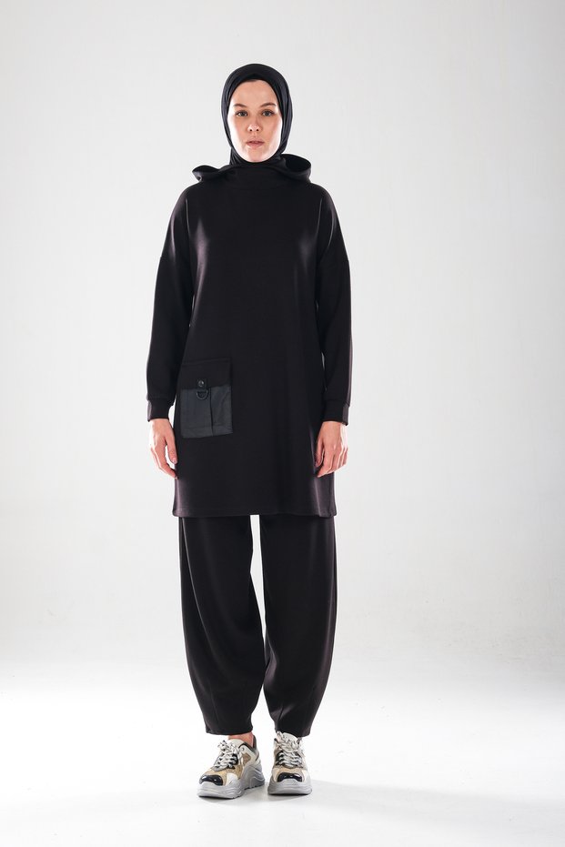 Women's Black Hooded Bell-Bottoms with Pockets and D Buckle, Shalwar/Harem Pants, 2-Piece Islamic Sports Suit _2286