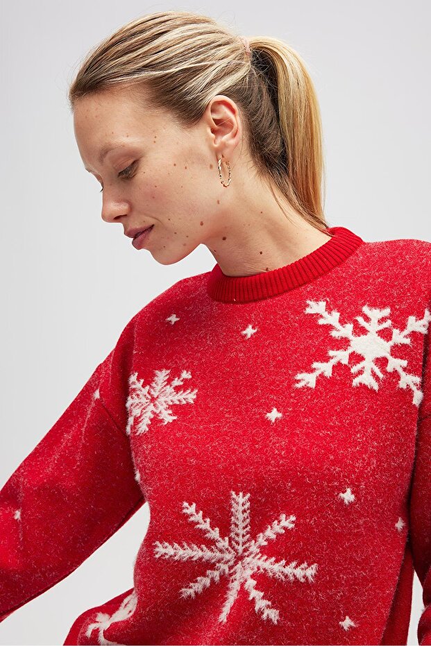 Snowflake Kartanesi Desenli Unisex Yılbaşı Kazağı - Kırmızı - 4