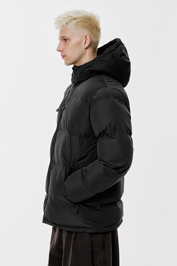 Kapüşonlu ısı yalıtımlı şişme ceket - 4