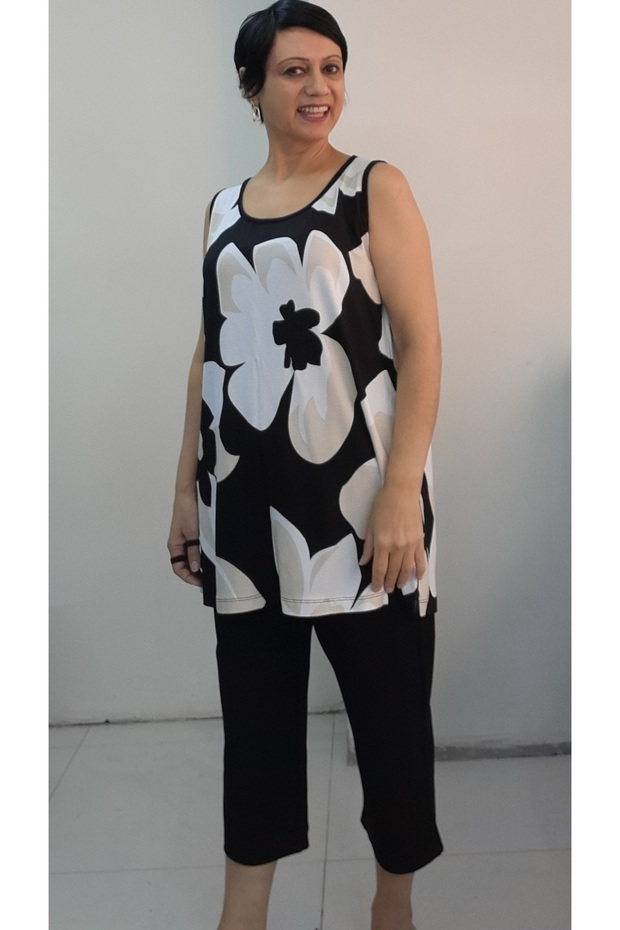 Black and White Floral Print Capri Set with Thick Straps on the Top and Bottom, with Pockets on the Bottom. - 2