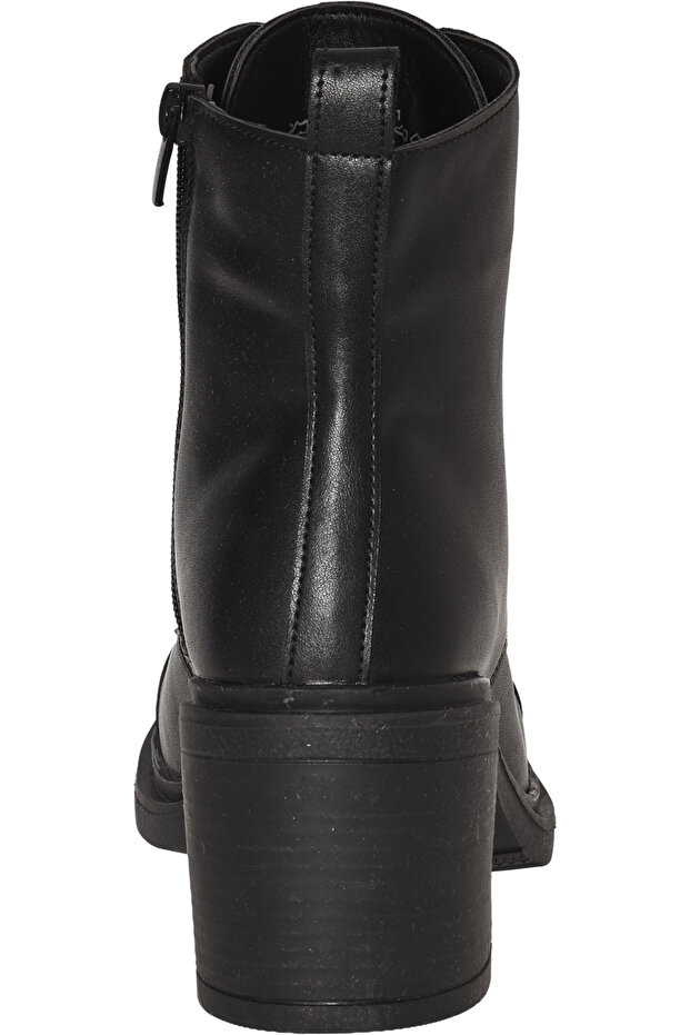 Bot Bot & Bootie - 3