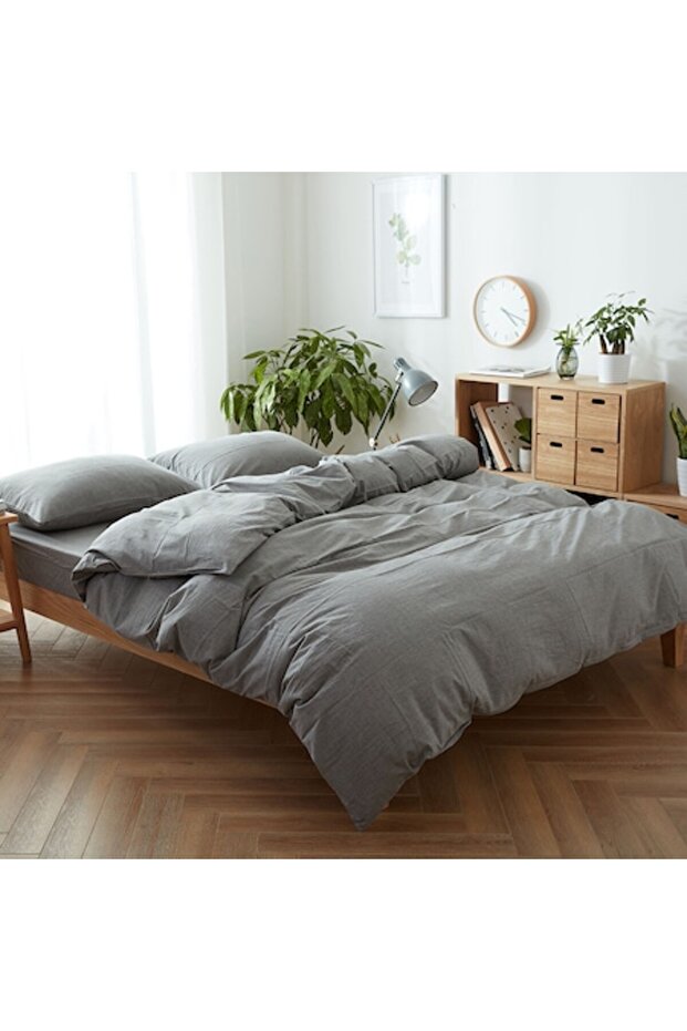 Anthracite Gray Bed Linen - 1