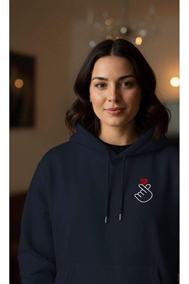 Kalp Detay Sweatshirt