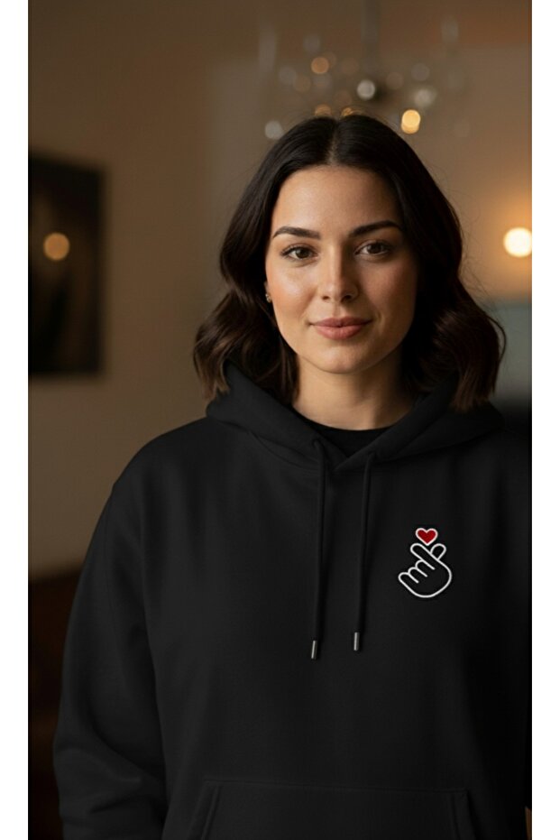 Kalp Detay Sweatshirt