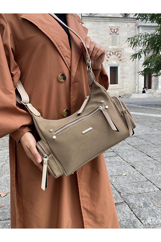 Crossbody and Shoulder Bag with 8 Compartments, Lined, Long Strap, Suitable for Daily Use - 2