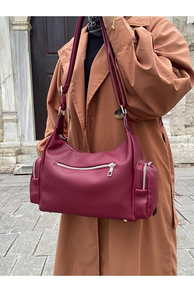 Crossbody and Shoulder Bag with 8 Compartments, Lined, Long Strap, Suitable for Daily Use - 5