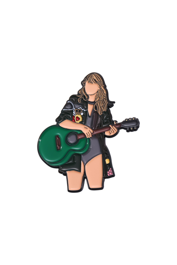 QHXZ416 Female Singer Enamel Pins Lyrics Metal Brooches Fashion Lapel Badge Backpack Clothes Jewelry