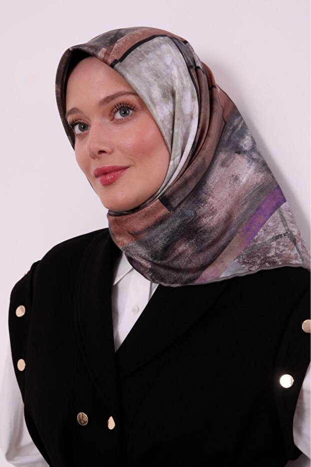 Classic Batik Tel Pattern Sparkling Crystal Scarf