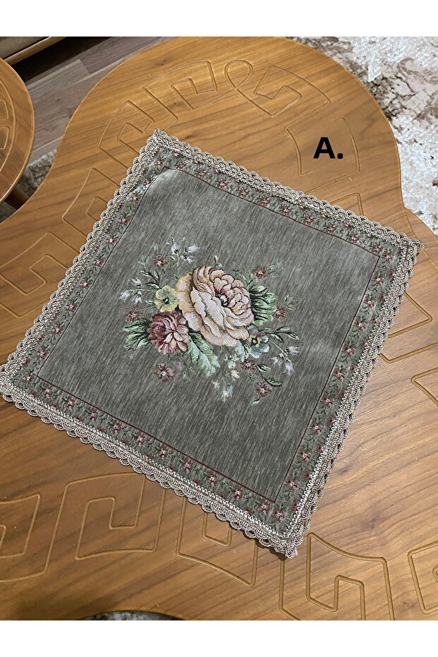 غطاء طاولة القهوة المزخرف