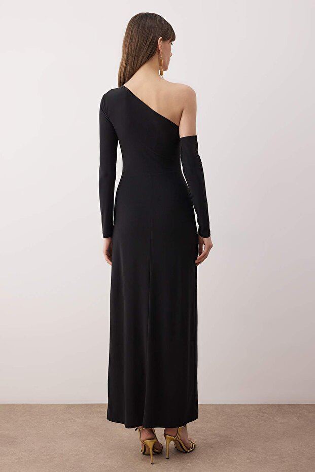 Siyah Cut Out ve Aksesuar Detaylı Örme Maxi Abiye & Mezuniyet Elbisesi TPRAW26AE00012 - 4