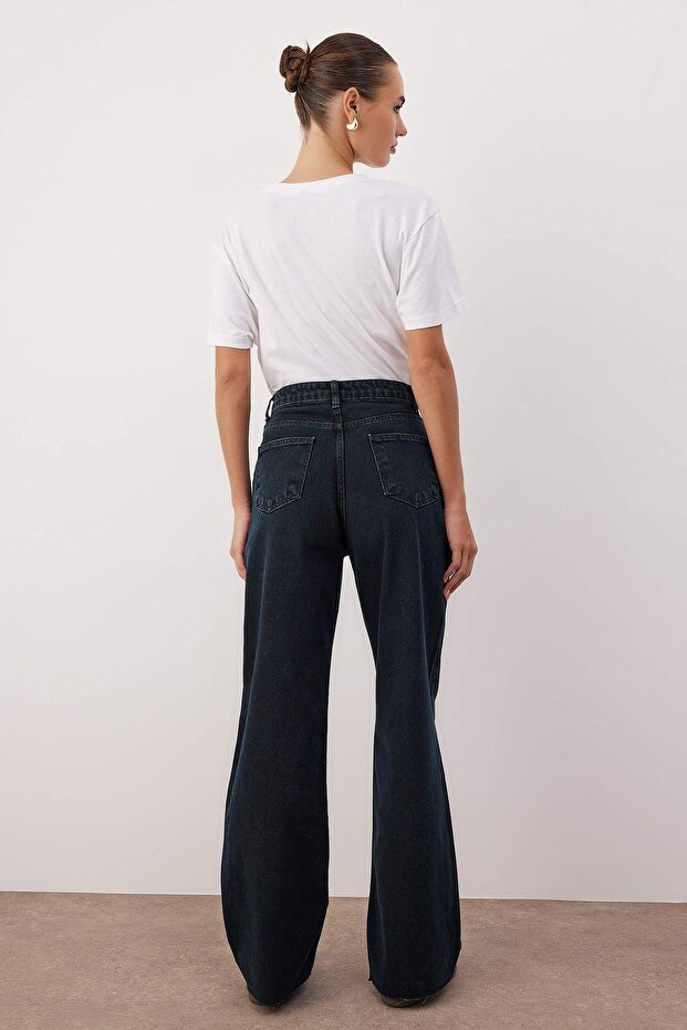 Koyu Mavi Yüksek Bel Paçası Kesikli Geniş Paça Wide Leg Jeans TWOAW26JE00089 - 4