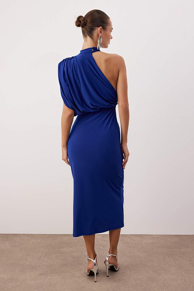 Saks Asimetrik Kol Detaylı Örme Maxi Astarsız Elbise TPRAW26EL00075 - 4
