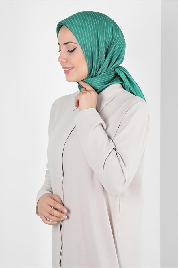 وشاح فيسكوز منقوش بخط ألفينا 8257
