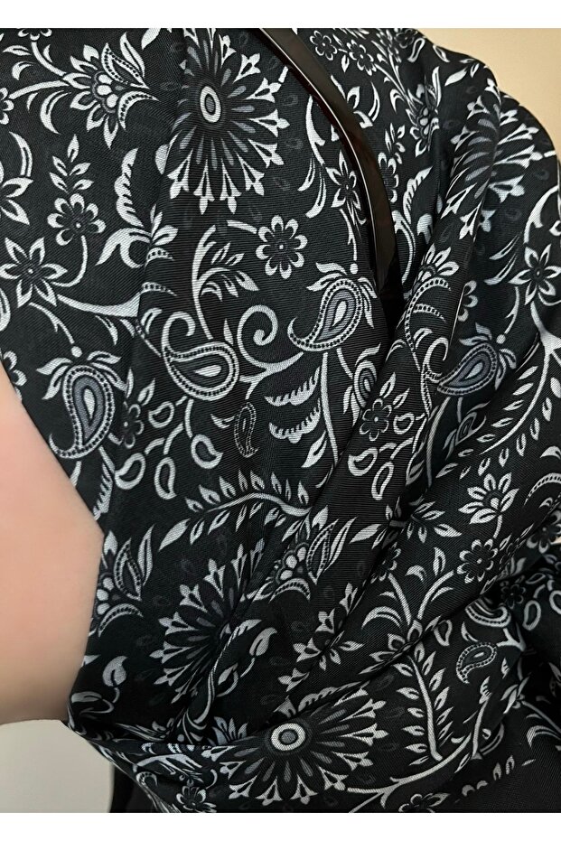 Black Patterned Soft Scarf - 3