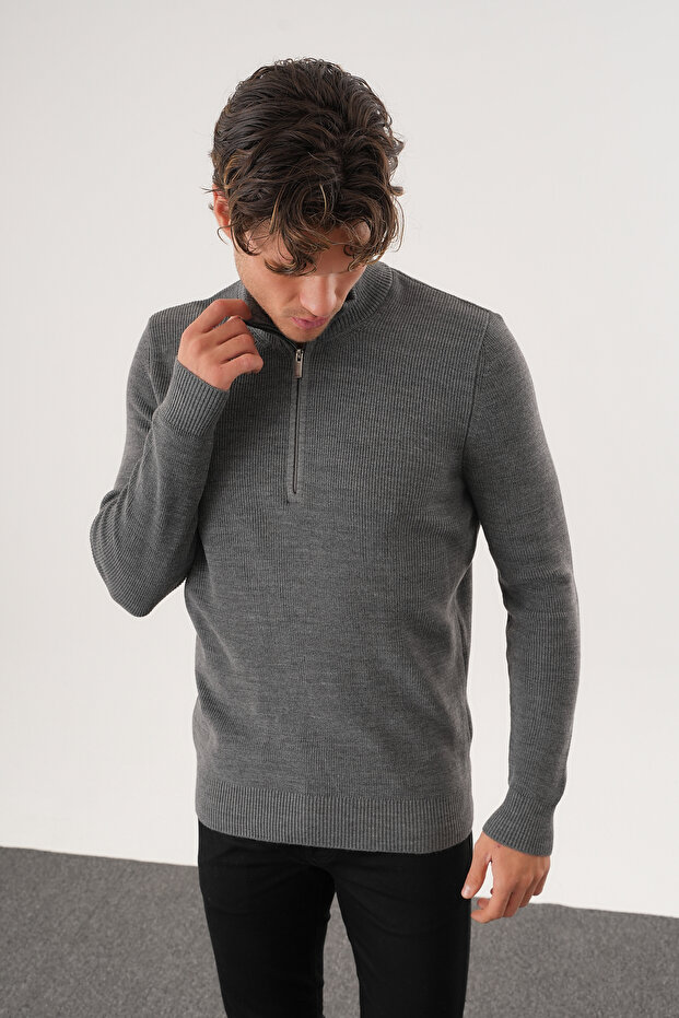 سترة تريكو أساسية للرجال بقصة عادية ونصف سحاب - 4