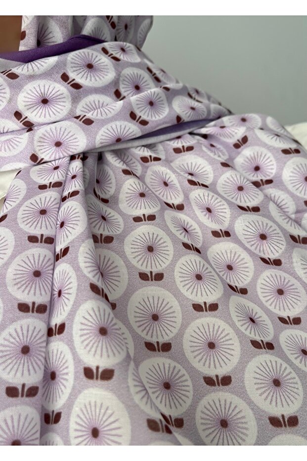 شال ناعم أرجواني منقوش بالزهور - 4