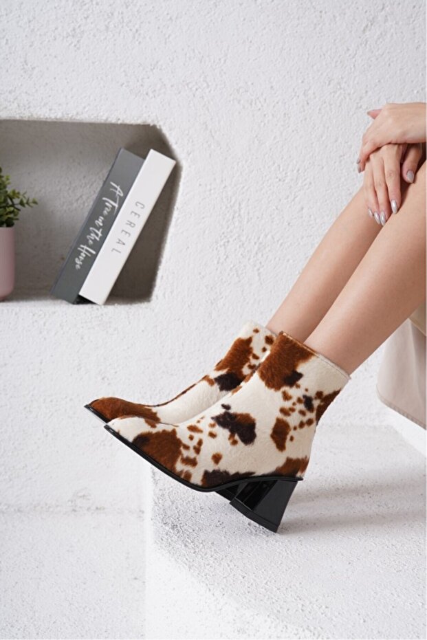 Nana Inna Women's Heeled Boots