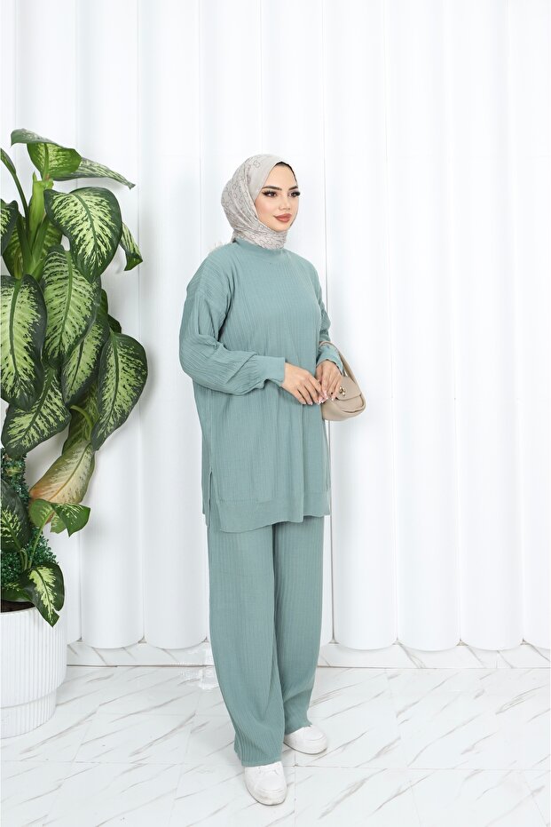 بدلة تريكو منقوشة ذاتيًا - 2