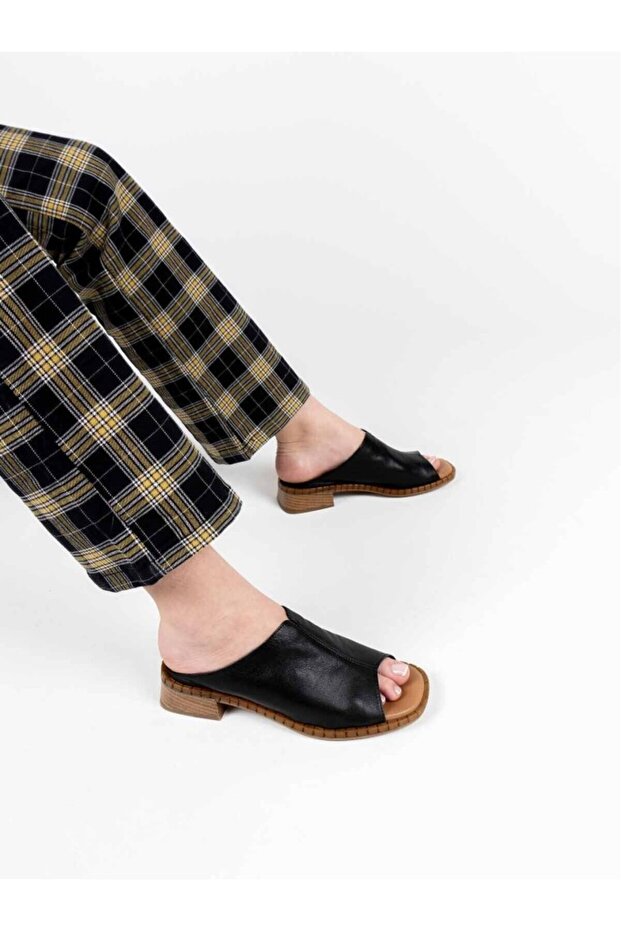 Derax Inna Women's Genuine Leather Slippers