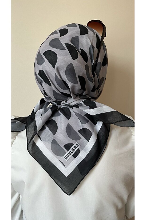 D وشاح ناعم أسود منقوش - 6