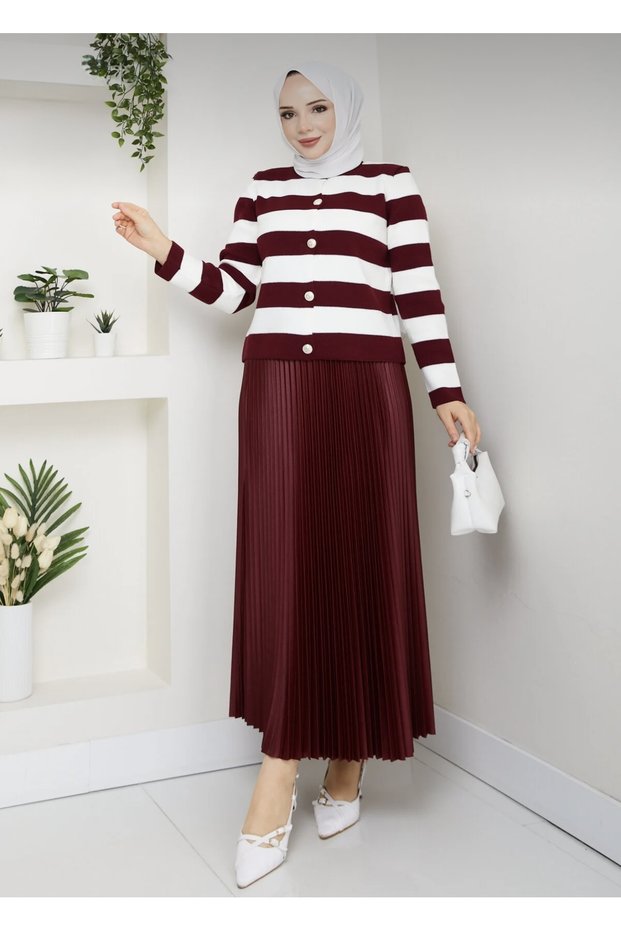 Women's Knitwear Cardigan Pleated Leather Skirt Hijab Set 01