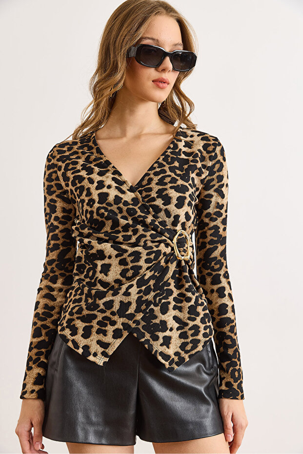Women's Stone Leopard Accessory Detailed Double-Breasted Flexible Corded Fabric Blouse Blz-19003110