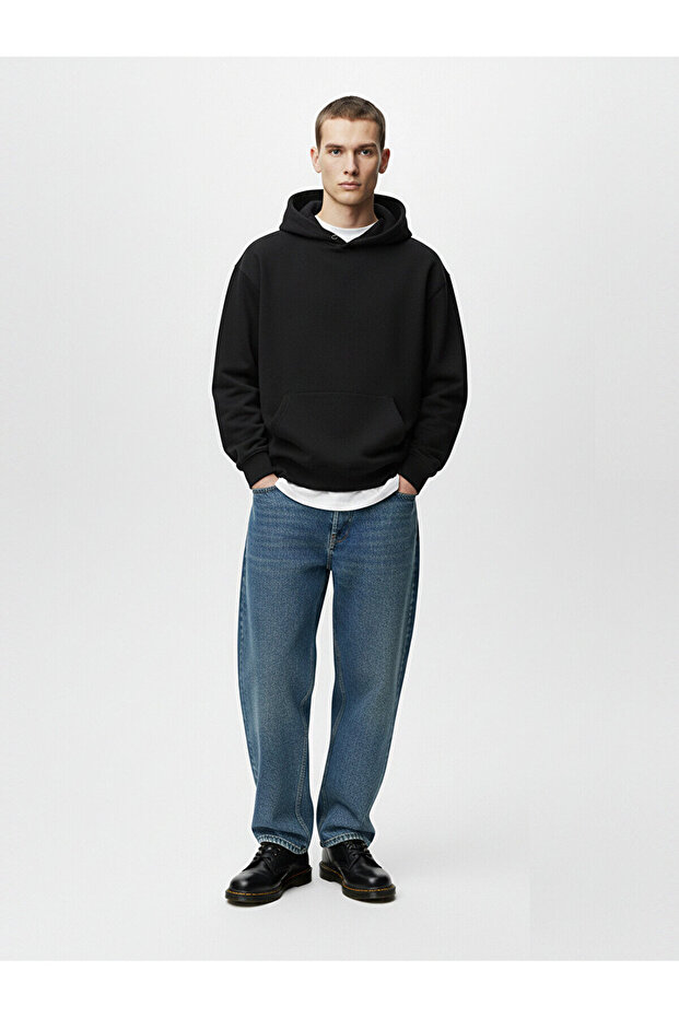 Uzun Kollu Kapüşonlu Basıc Siyah Sweatshırt - 1
