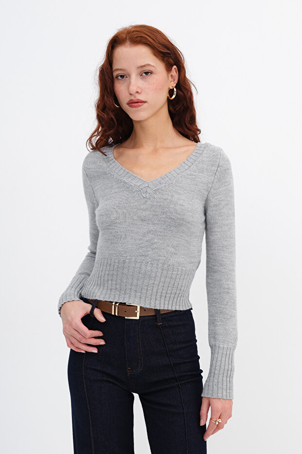 Front and Back V-Neck Knitwear Sweater K3395-D12