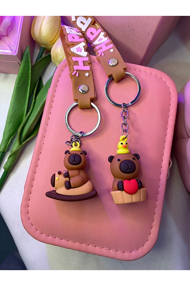قطعتين من هدية كابيبارا اللطيفة لسلسلة مفاتيح BFF