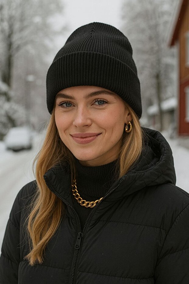 قبعة سوداء أساسية للجنسين - 1