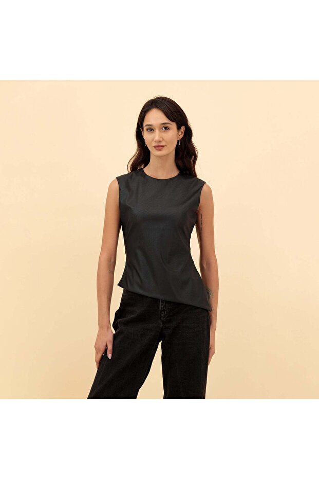 ASYMMETRIC LEATHER TOP