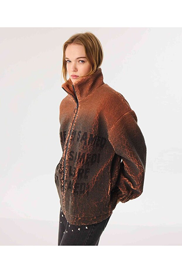 SLOGAN BASKILI MONT - 5