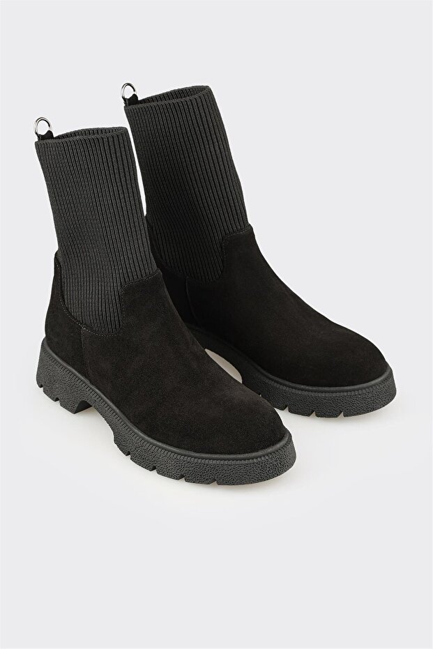 Siyah Kadın Günlük Bot - 2