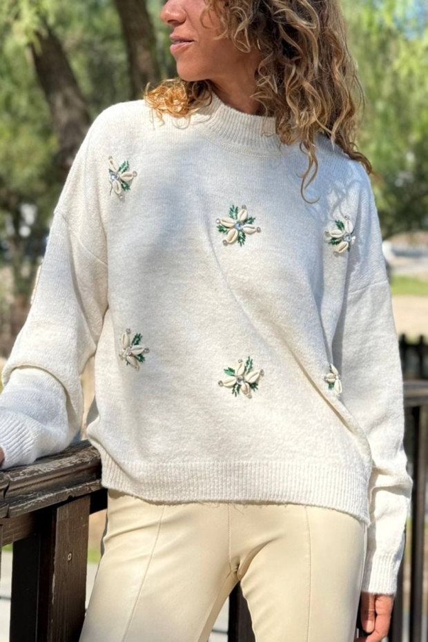 Ecru Crew Neck Washed Stone Embroidered Soft Textured Loose Sweater 60 50