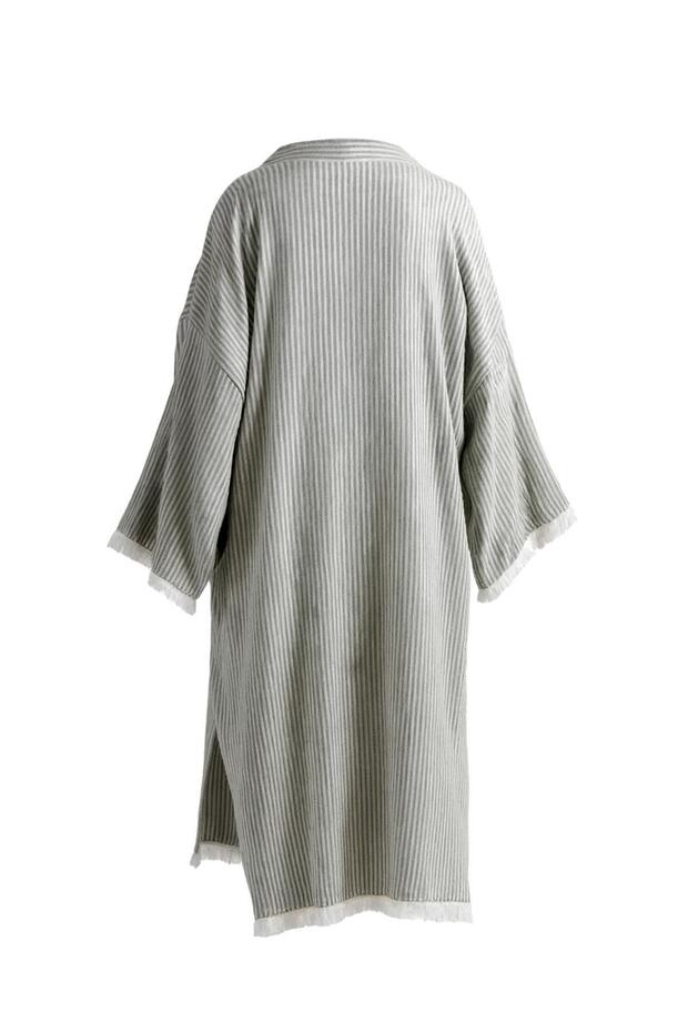 كيمونو مخطط باللون الرمادي - 6