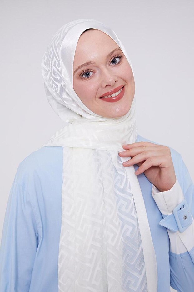 White Maze Pattern Deluxe Devore Shawl