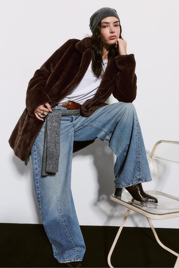 Kürk yakalı kaban - 1