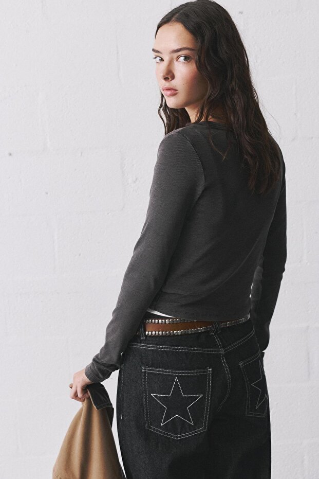 Düğmeli dar kesim t-shirt - 5