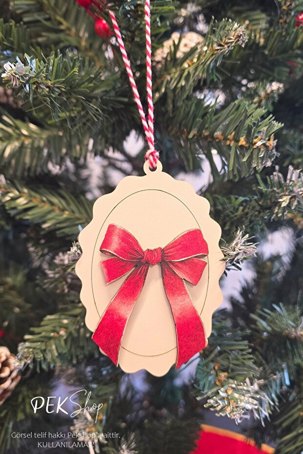 Wooden Christmas Tree Ornament with Red Bow Figure